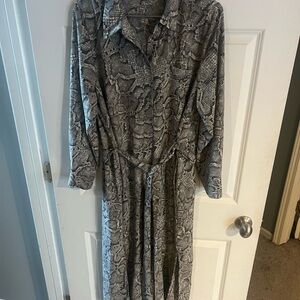 Chic Snake Print Midi Dress